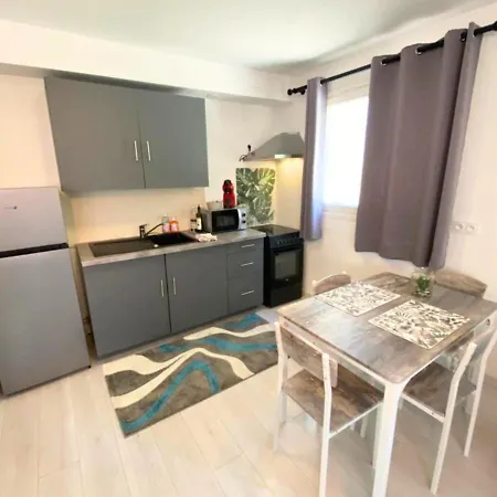 Chez Aida-centre Poitiers-la Conciergerie. ポアティエ