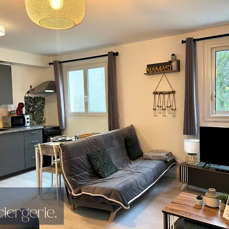 Chez Aida-centre Poitiers-la Conciergerie. Appartement Poitiers